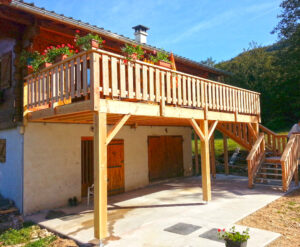Photo d'une terrasse en bois